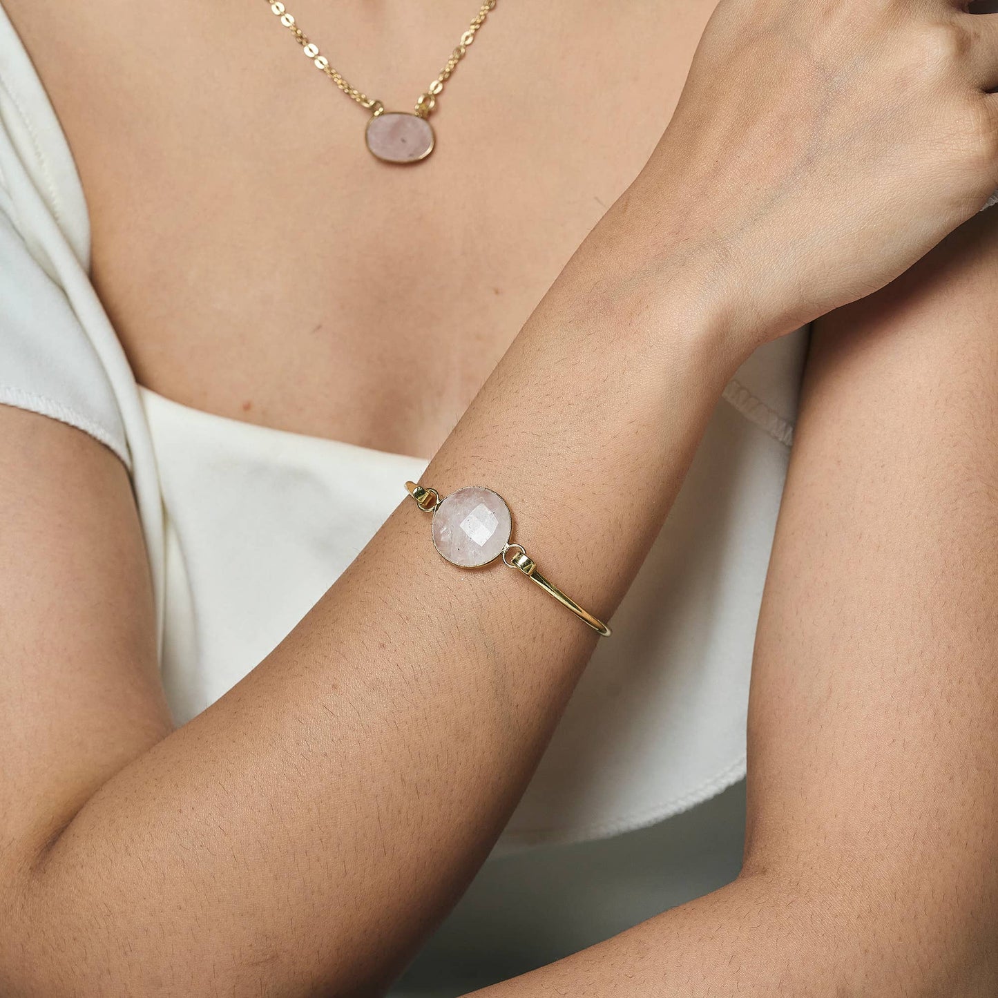 Bracelet with Semi-Precious Stone - Rose Quartz