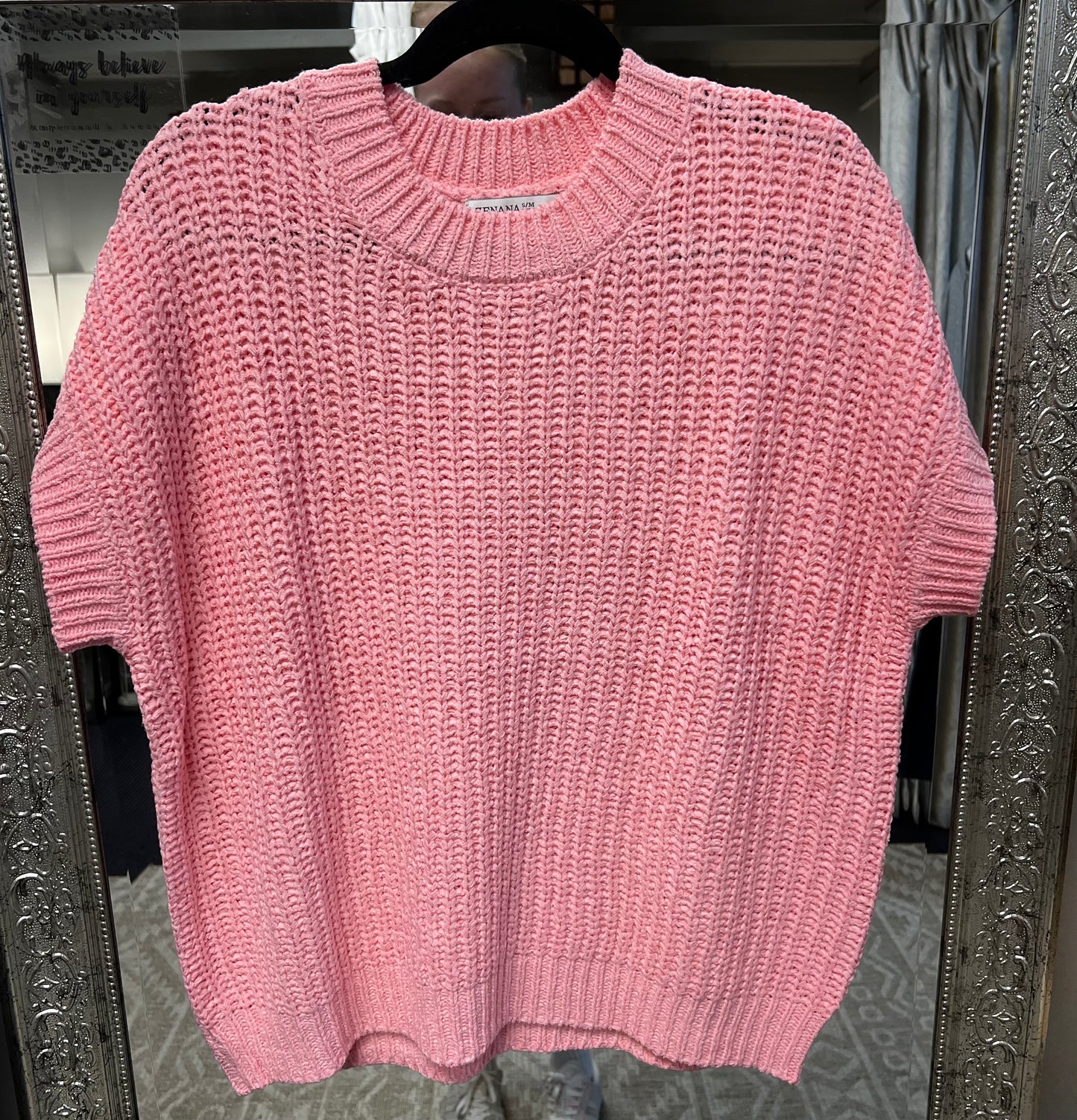 Pink short sleeve sweater top