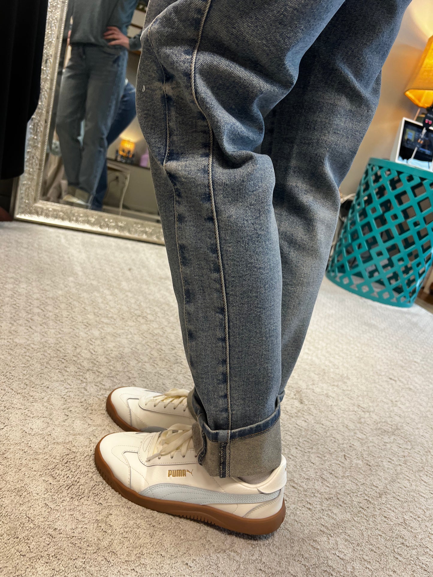 Ruby- Judy Blue Mid Rise vintage wash boyfriend jeans