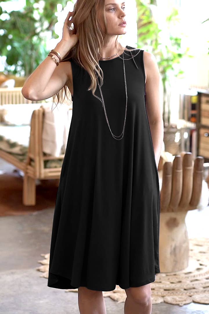 Black Sleeveless dress