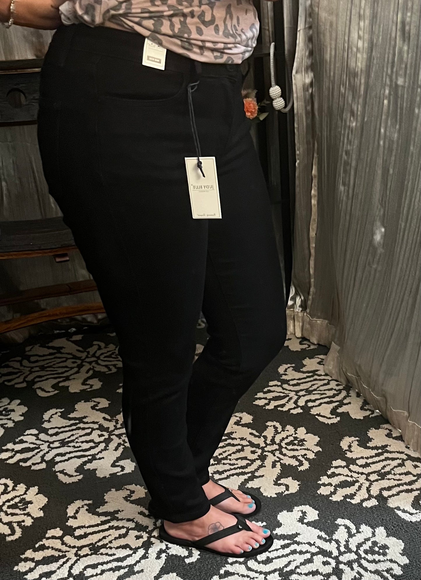 Casey Black mid-rise slim Judy Blue Jeans