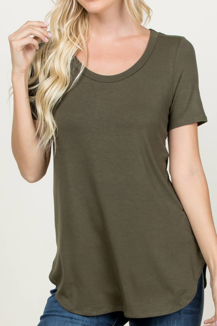 Basic tee- scoop neck