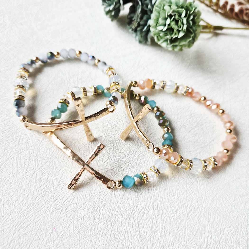 Hammered Cross Bead Stretch Bracelet