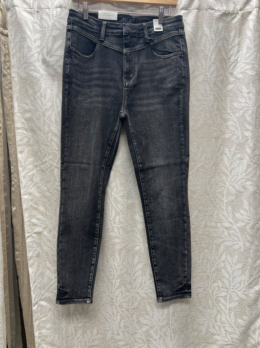 Sam- high rise vintage black  skinny jeans