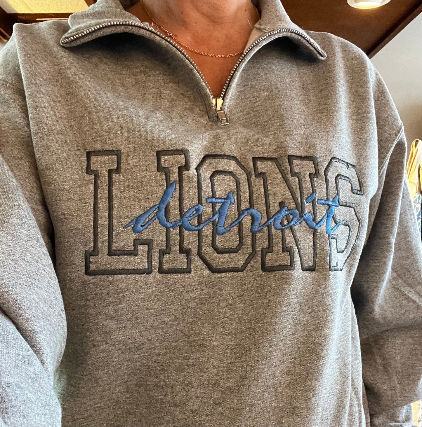 Embroidered Lions sweatshirt