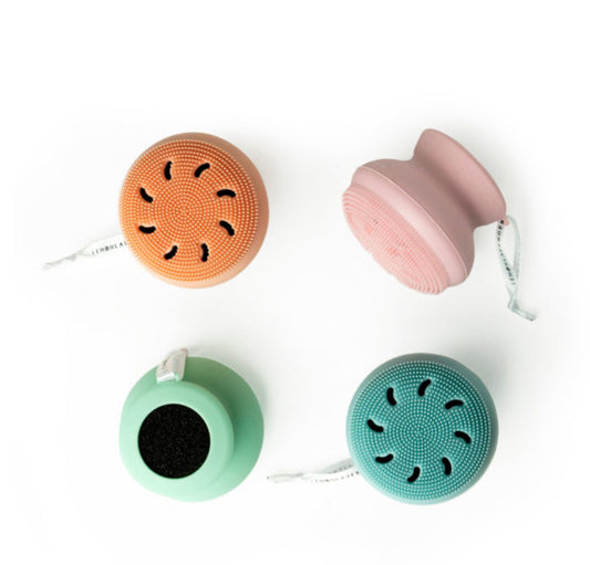 Silicone body scrubber