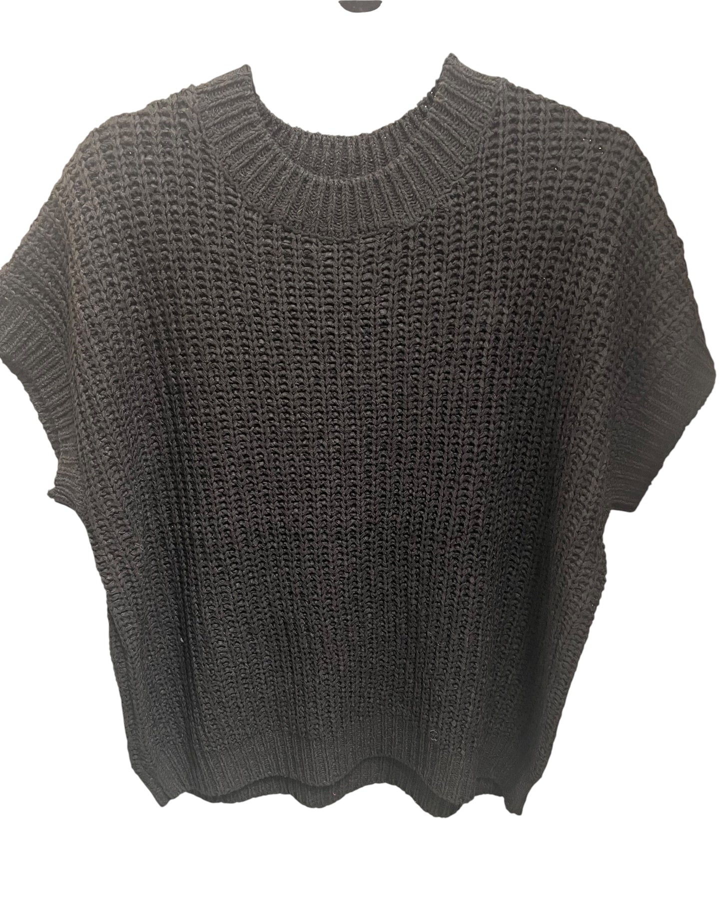 Black short sleeve sweater
