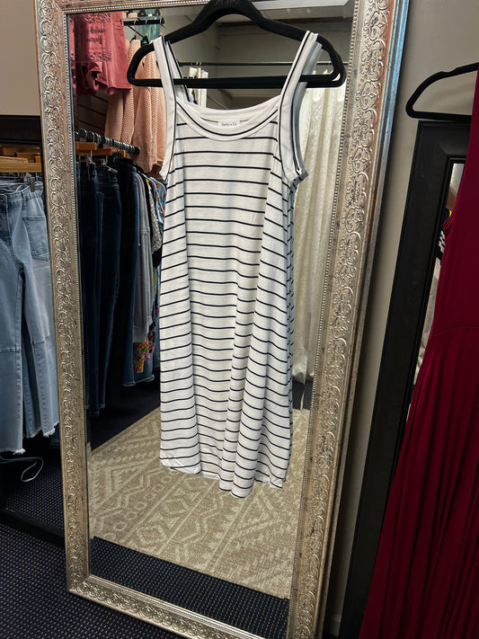 Sleeveless stripe dress