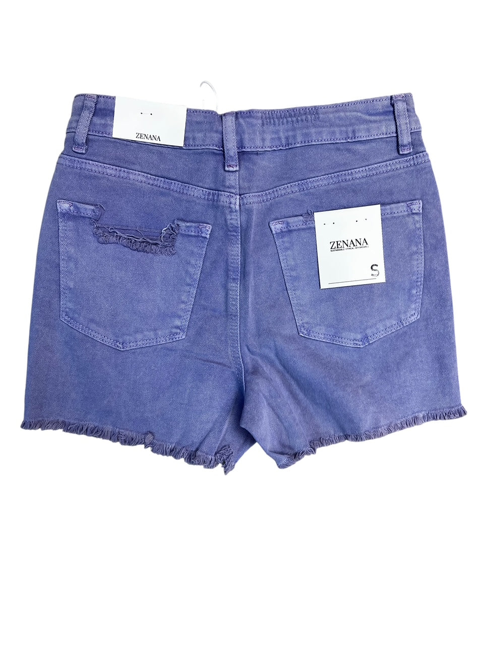 Washed denim shorts w/raw edge