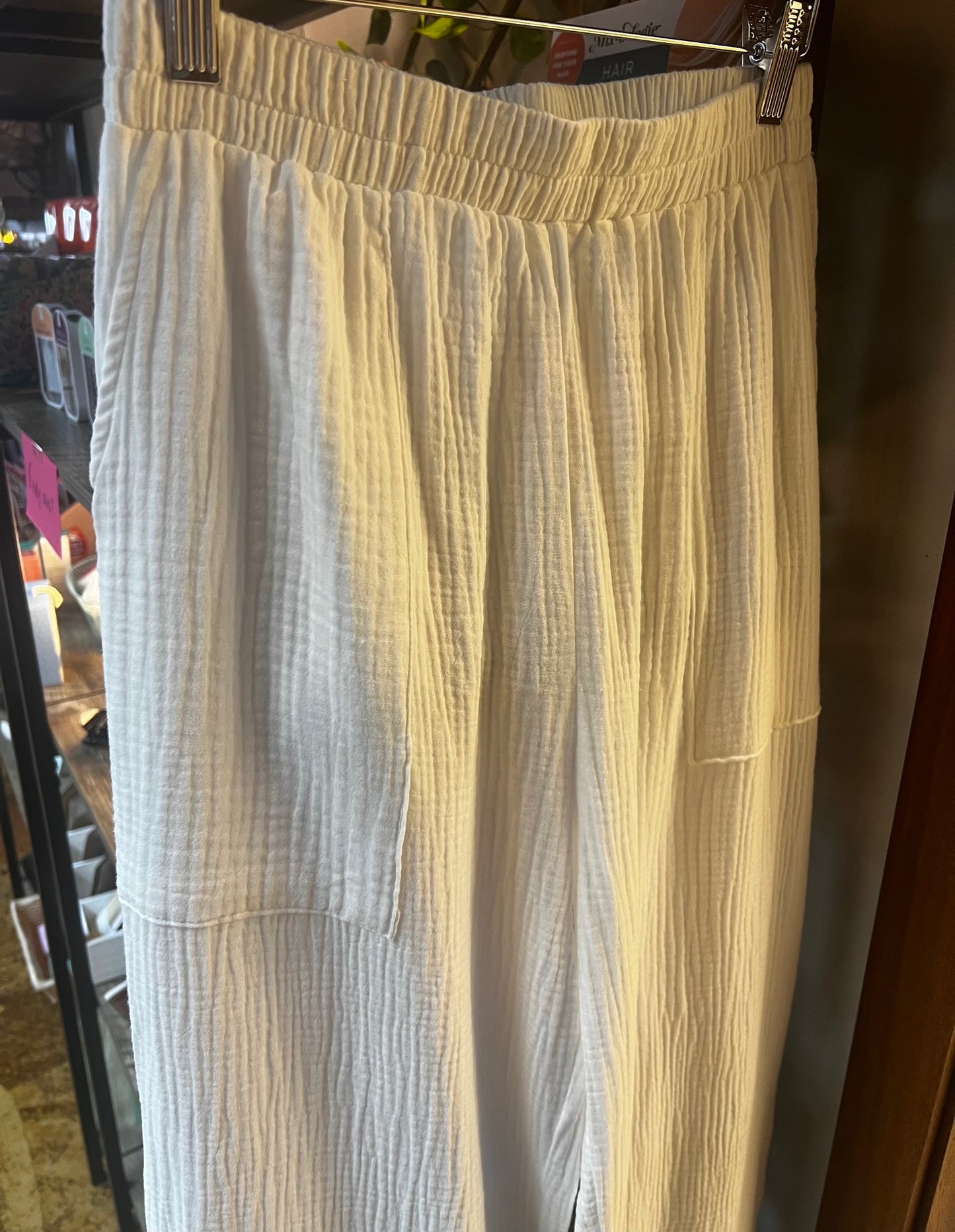 White linen crop pants