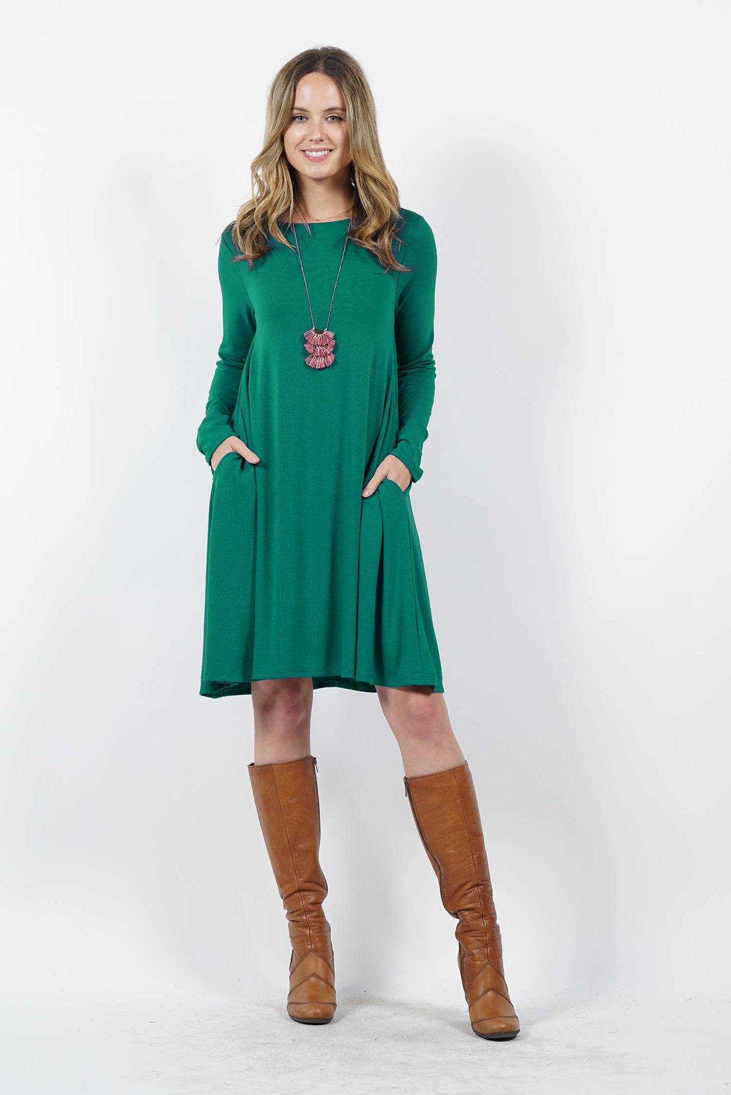 Green long sleeve flare dress w/pockets