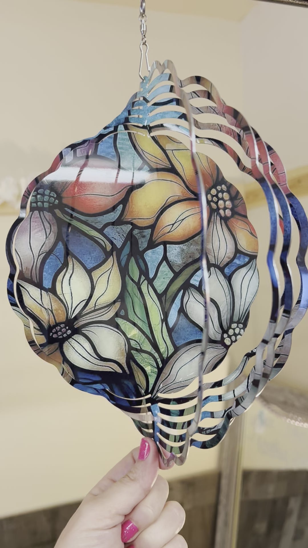 Floral wind spinner