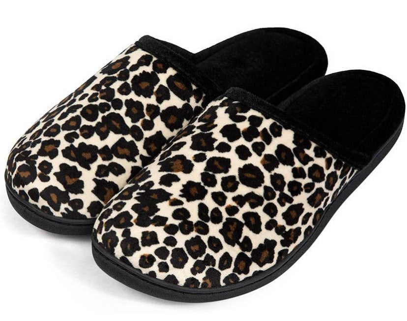 Leopard slippers