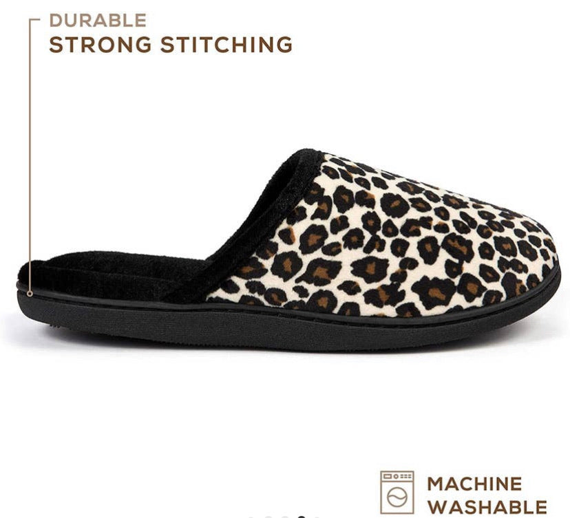 Leopard slippers
